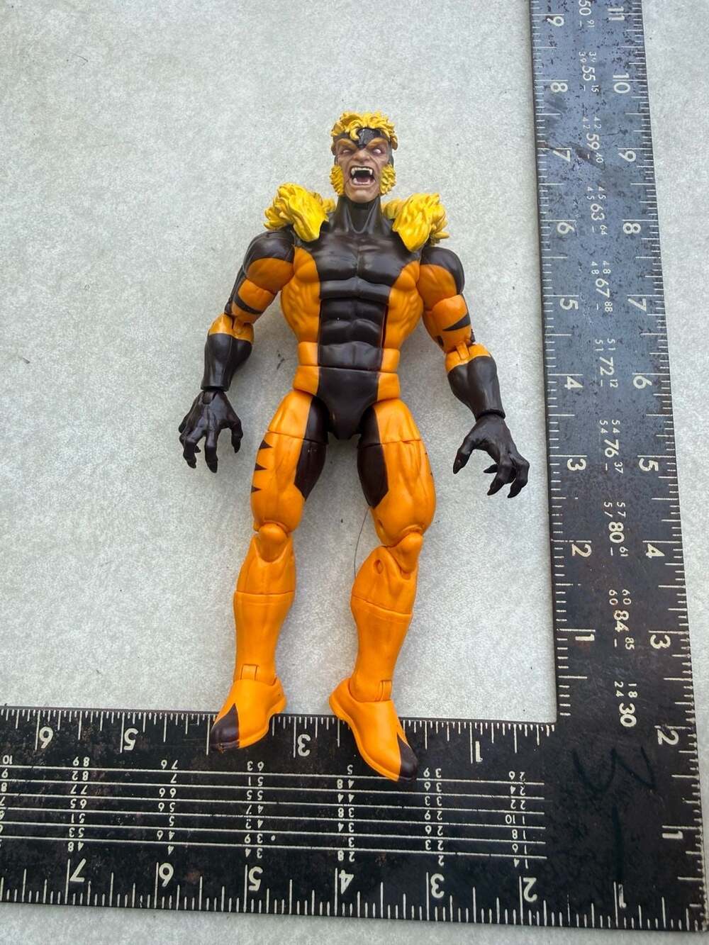 Marvel Legends X-Men Sabretooth Apocalypse BAF Series Action Figure